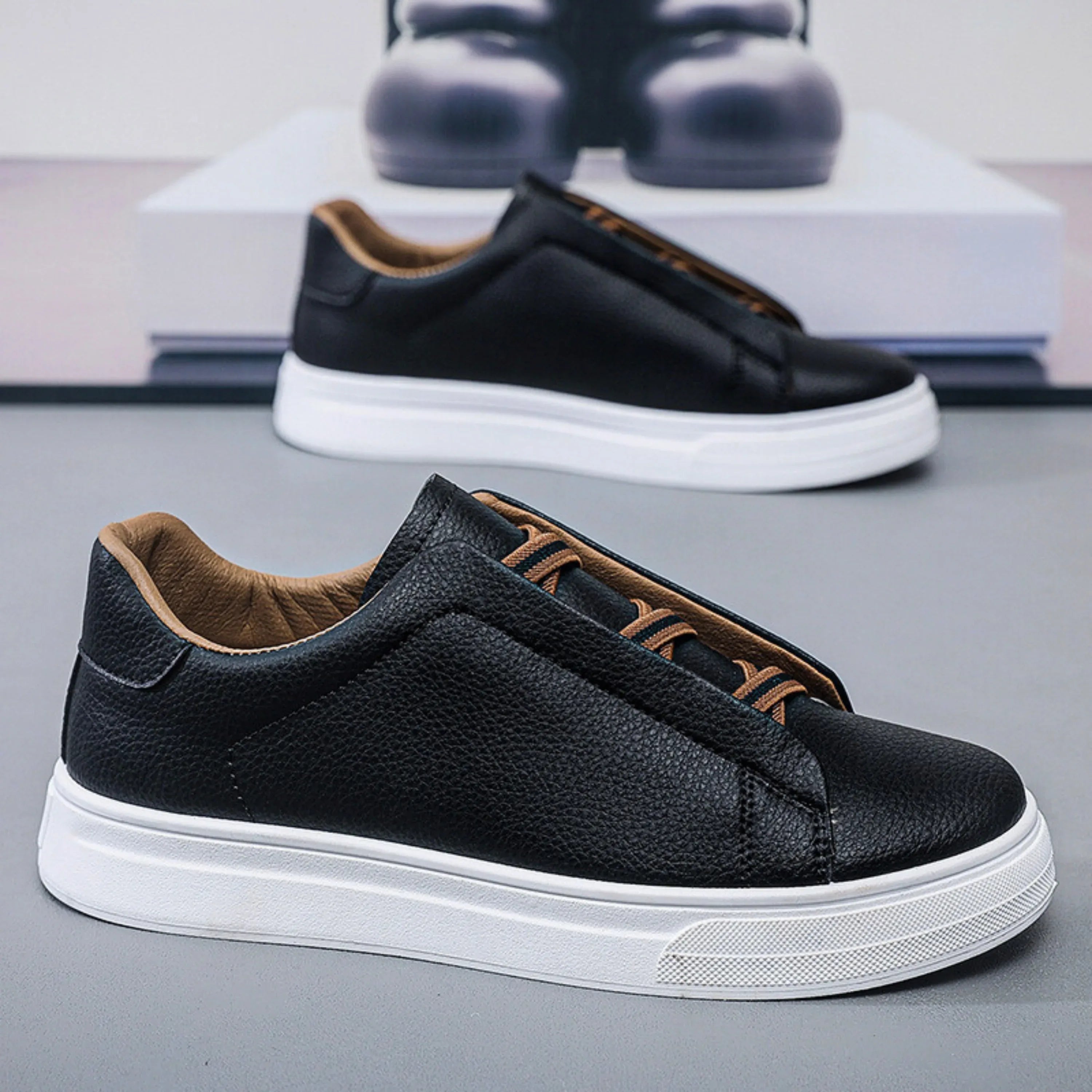 CHARLOTTE CANADA | MEN'S SLIP-ON SNEAKERS