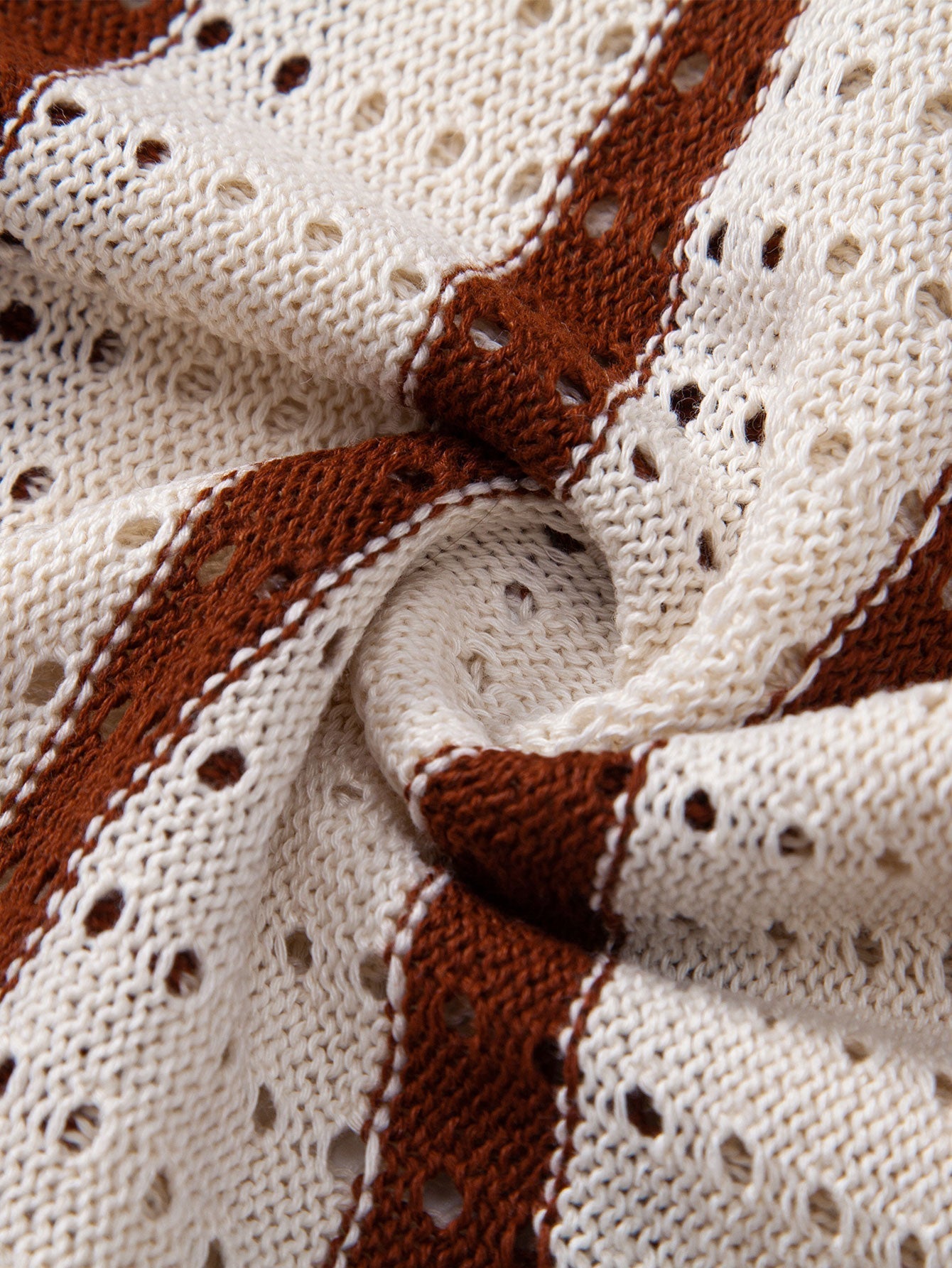 STRIPED SHIRT WITH KNITTED EYELETS & STRAIGHT-LEG LINEN PANTS