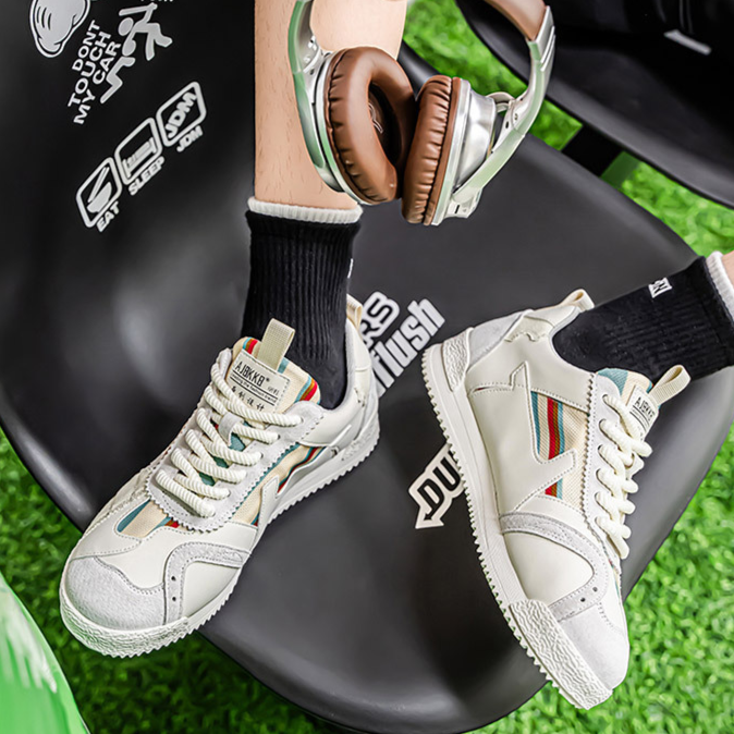 CHARLOTTE CANADA | RETRO SNEAKERS