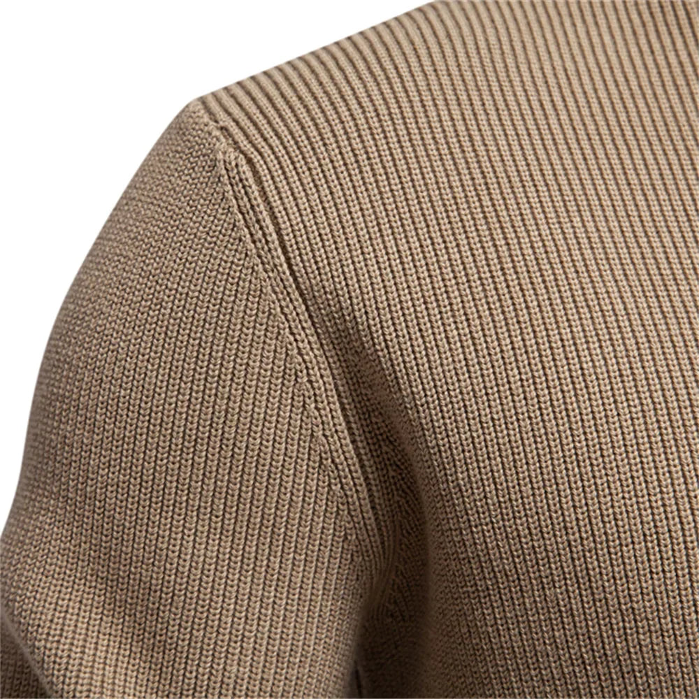 CHARLOTTE CANADA | MEN'S BUTTON DESIGN SWEATER