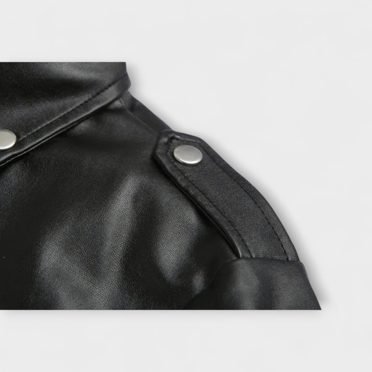CHARLOTTE CANADA | ELEGANT LEATHER BOMBER JACKET