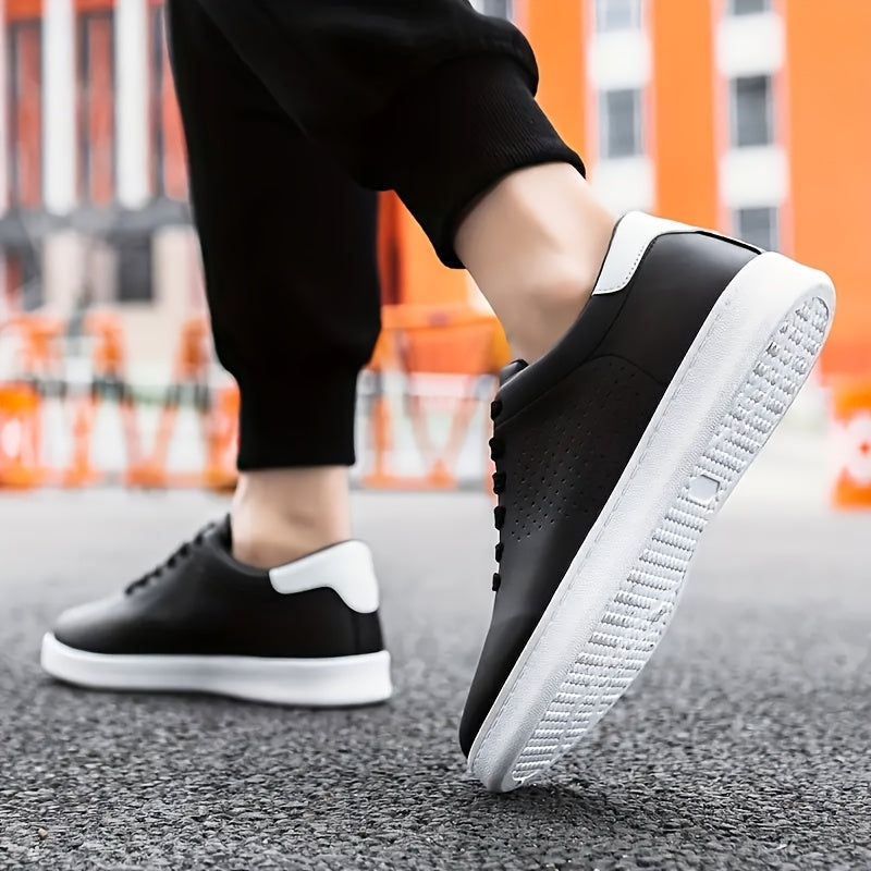 CHARLOTTE CANADA | MINIMALIST SNEAKERS FOR MEN