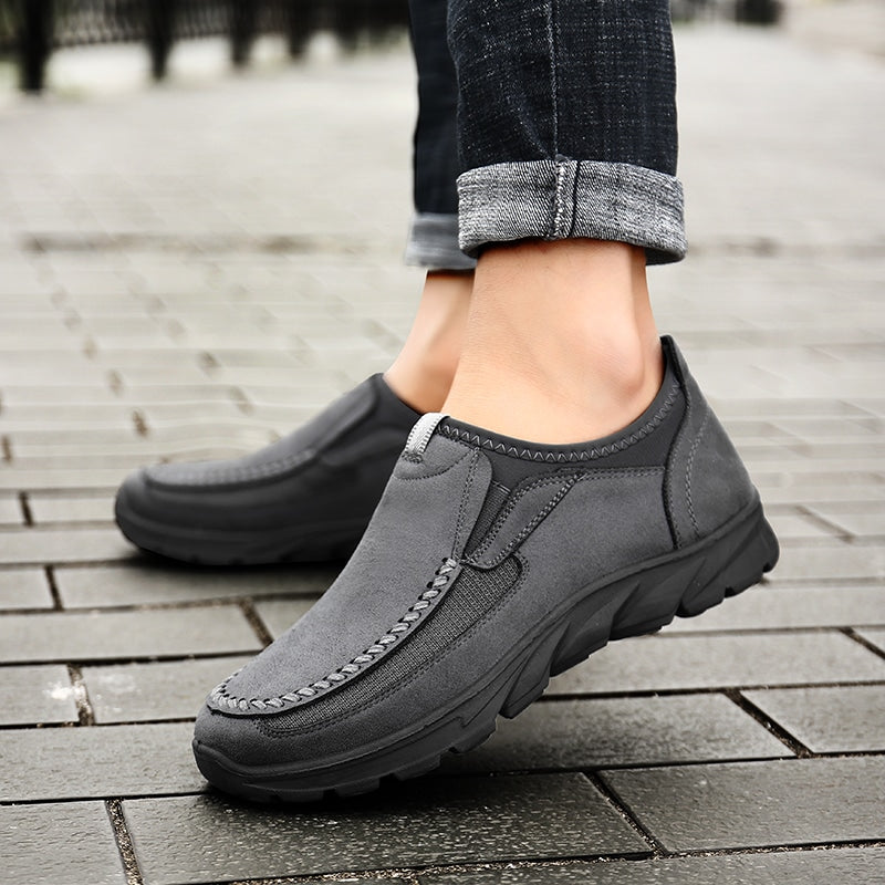 CHARLOTTE CANADA | MEN'S RELAXED SLIP-ON