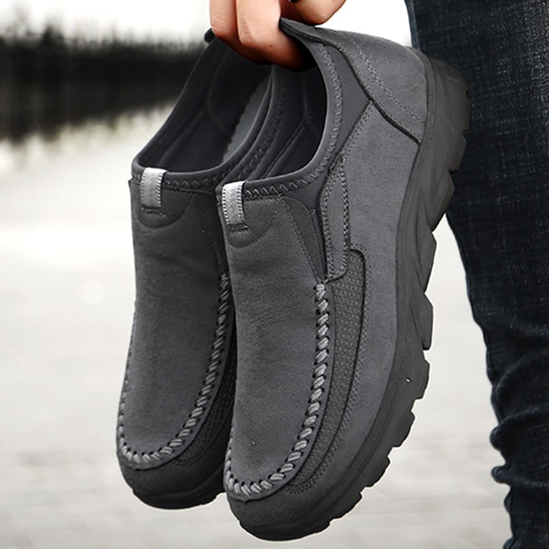 CHARLOTTE CANADA | MEN'S RELAXED SLIP-ON